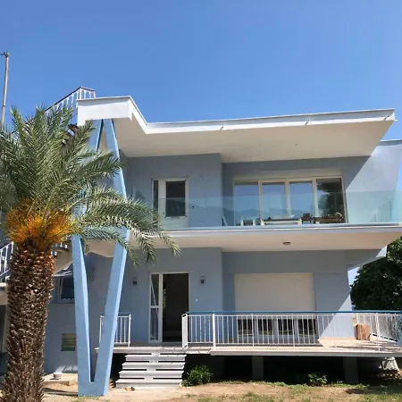 Rhombus By The Sea * PalaiónTsiflíkion