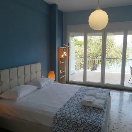 Apartment Rhombus By The Sea PalaiónTsiflíkion