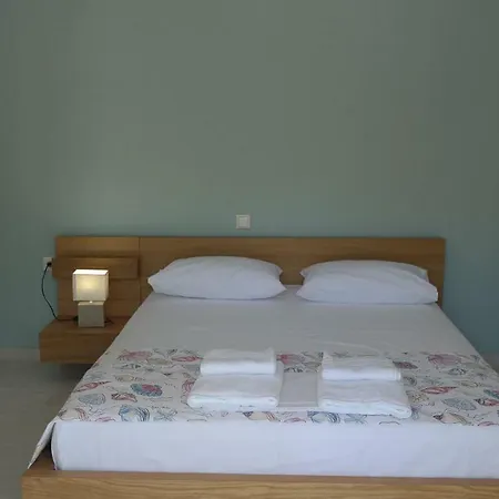 Rhombus By The Sea * PalaiónTsiflíkion